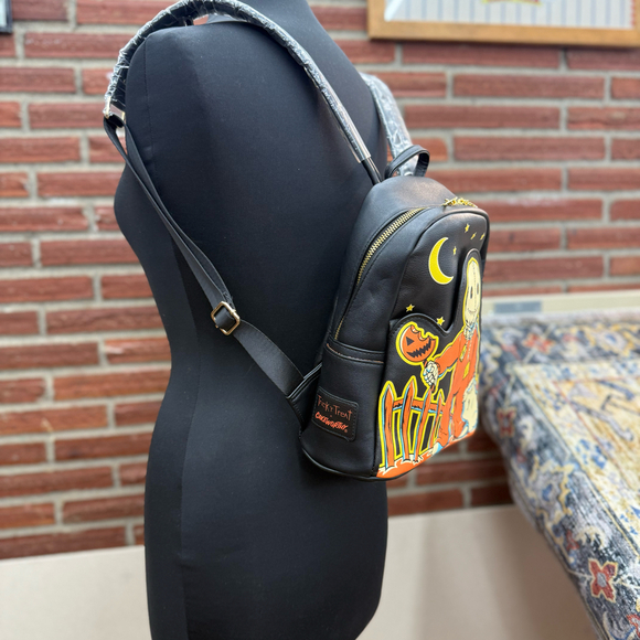 Cakeworthy Trick \'R Treat Sam Retro Backpack main image 7